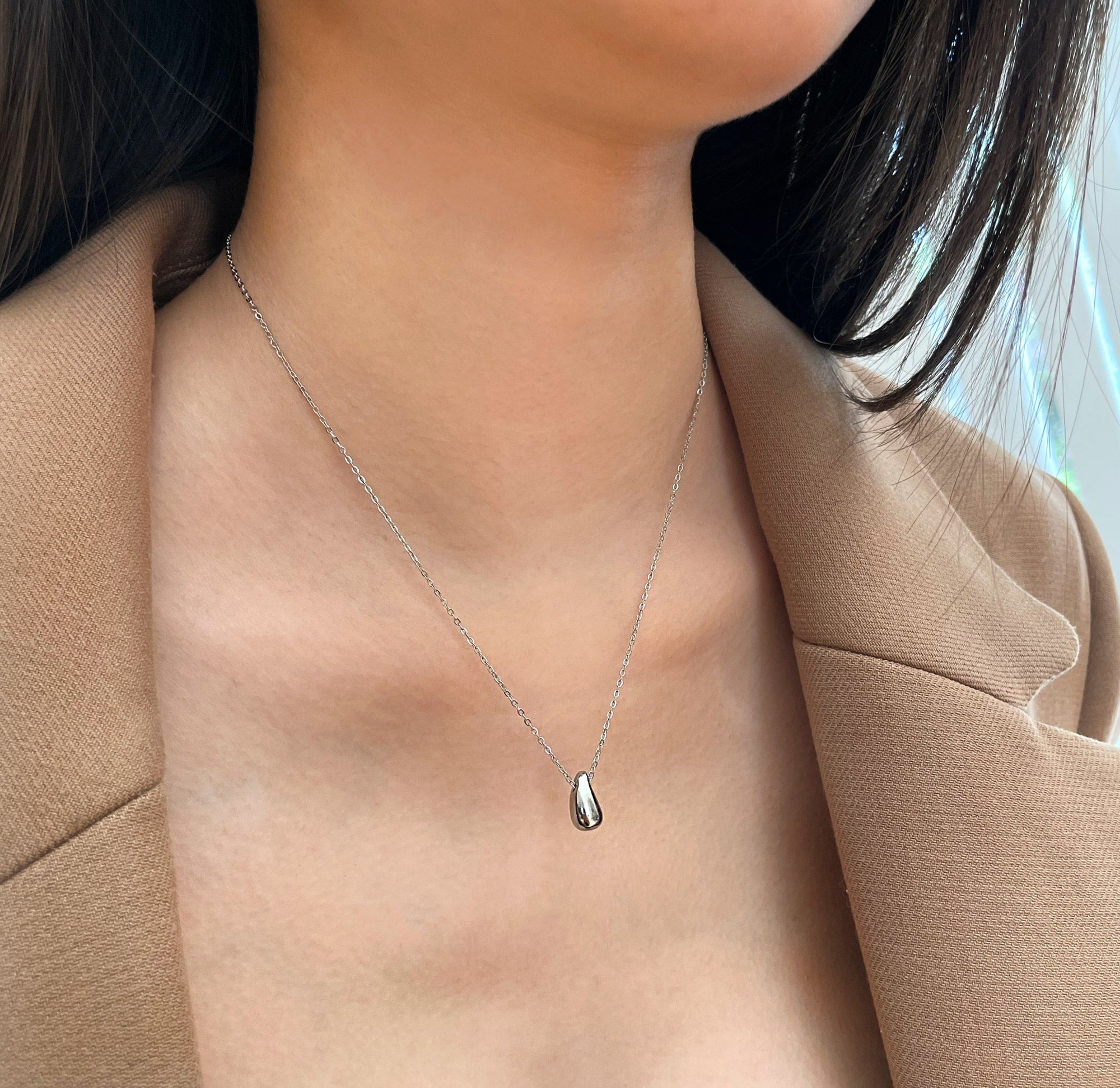 PENELOPE SILVER TEAR DROP PENDANT NECKLACE
