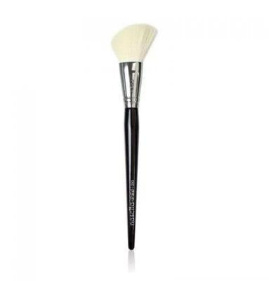 Nascita Pro Angled Blush Brush 0253 - Precision Makeup Brush for Flawless Application