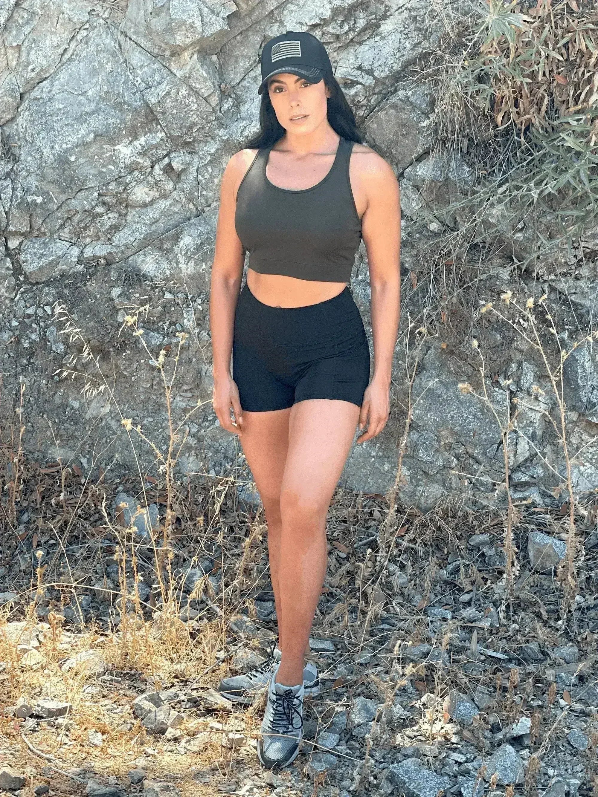 Racerback Training Crop Tank – Lightweight & Breathable for Workouts