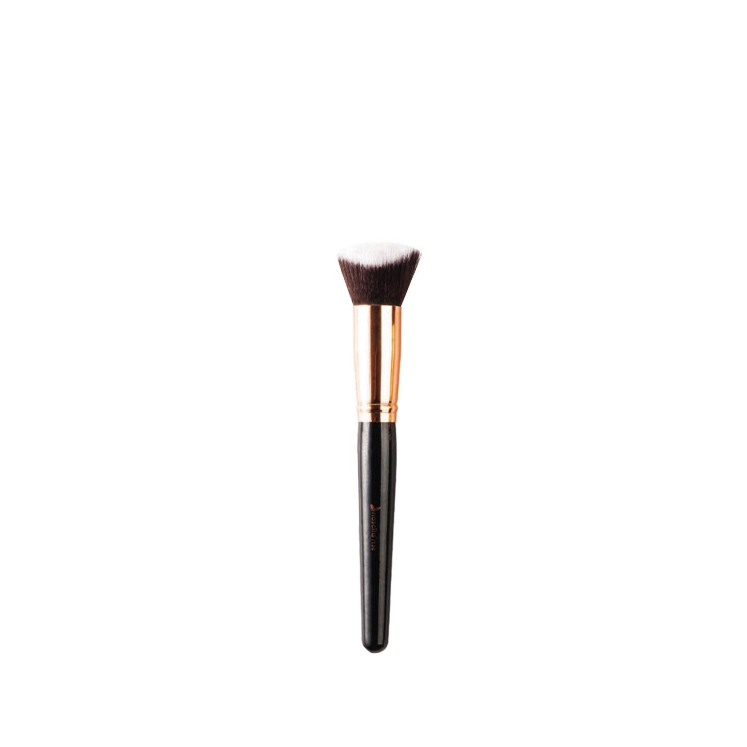 Nascita 3D Kabuki Foundation Brush for Flawless Makeup Application - High-Quality Makeup Brush for Precise Foundation Coverage