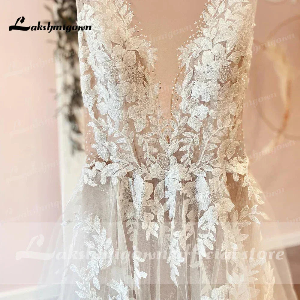 Sexy A-Line Backless Wedding Dress Customized Lace Applique Beaded Off White Tulle Wedding Gowns Trouwjurk Long Bridal Dress
