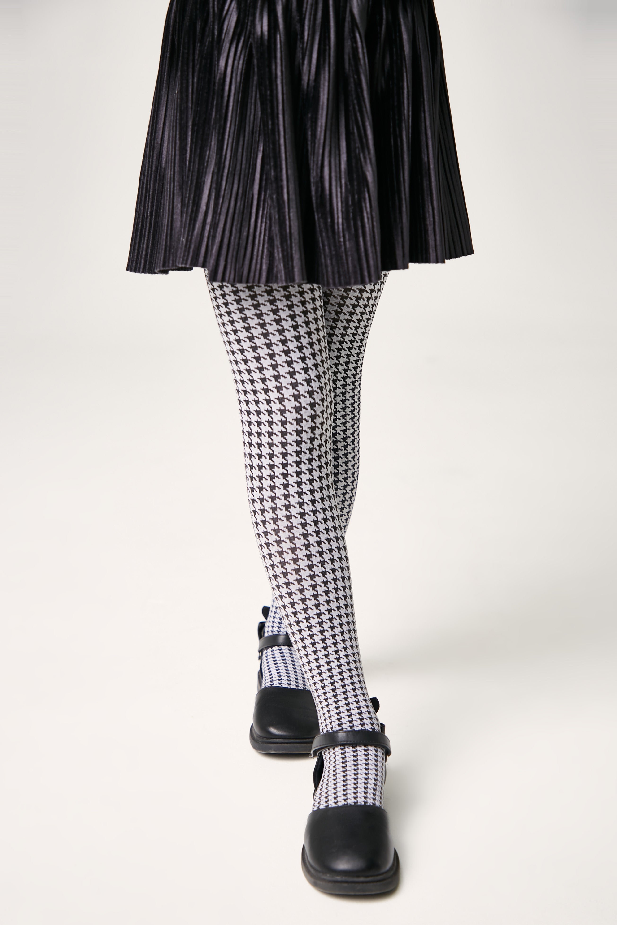 Conte Tights for girls - Olivia 60 Den