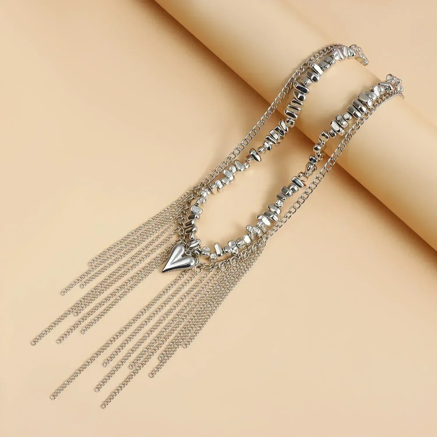 Fashion Heart Beaded Necklace for Women Boho Elegant Irregular Crystal Chain Y2K Choker Exquisite Party Gift Jewelry Accessories