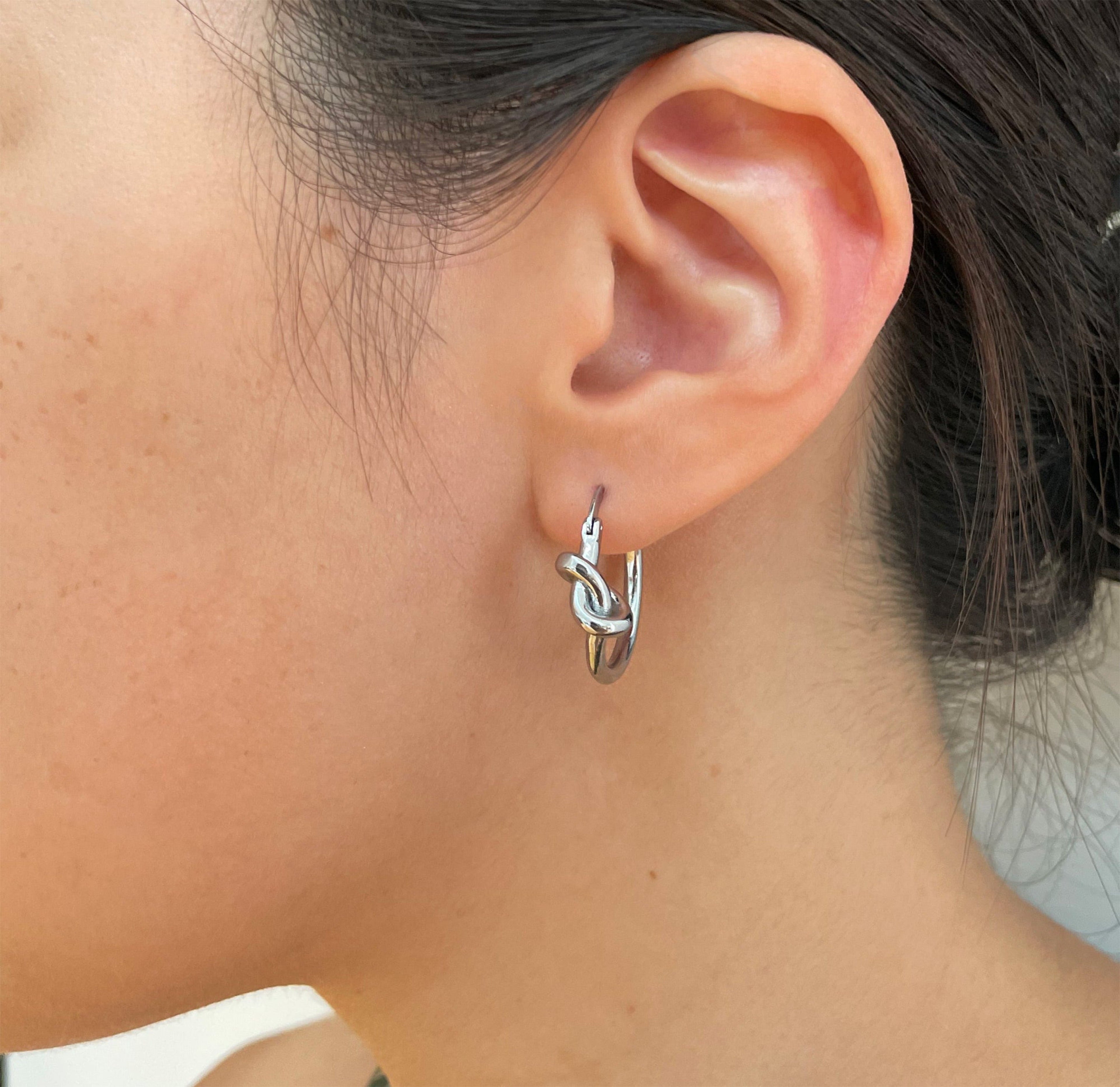 HARPER SILVER KNOT HOOP EARRINGS
