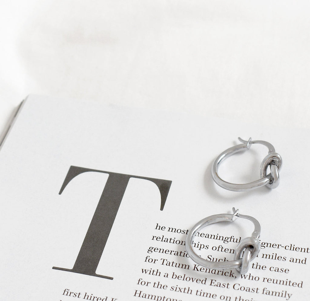 HARPER SILVER KNOT HOOP EARRINGS