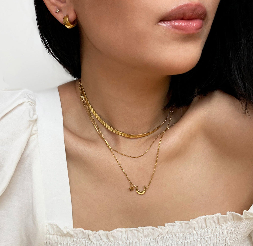 LUNA GOLD STAR AND MOON NECKLACE