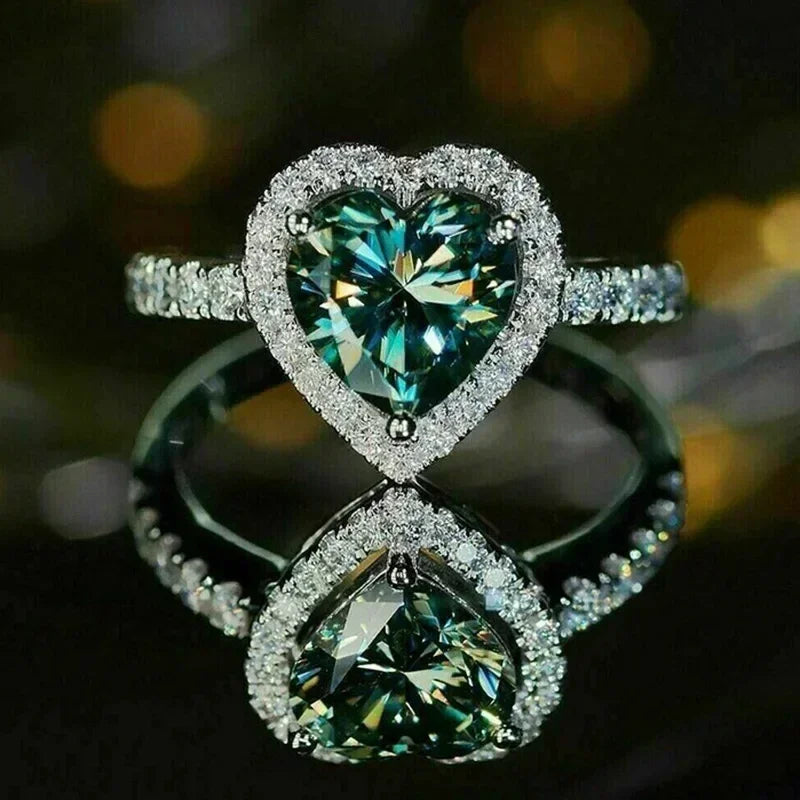 2025 New European and American Peach Heart Ring Women's Personalized Love Shaped Zircon Inlaid Diamond Fashion Jewelry Wholesale