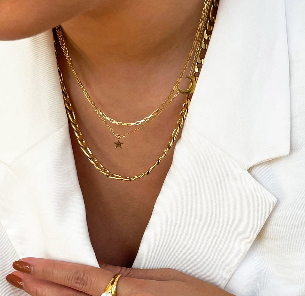 BLAKE GOLD BOX CHAIN NECKLACE