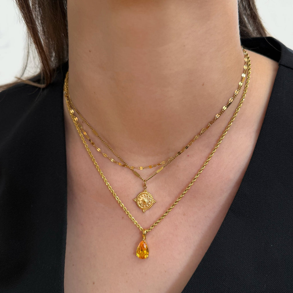 FREYA DAINTY GOLD COMPASS PENDANT NECKLACE