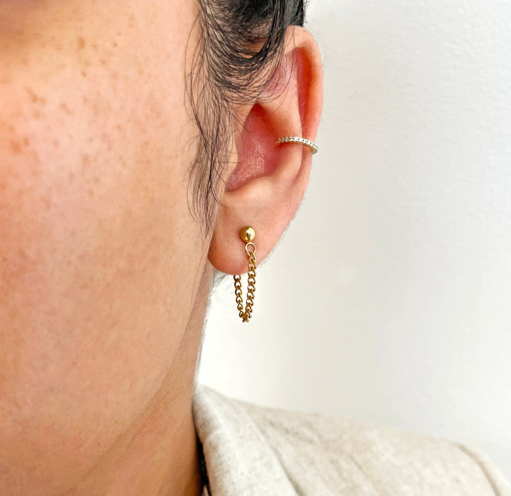 RYLIE DAINTY GOLD LOOP CHAIN EARRINGS