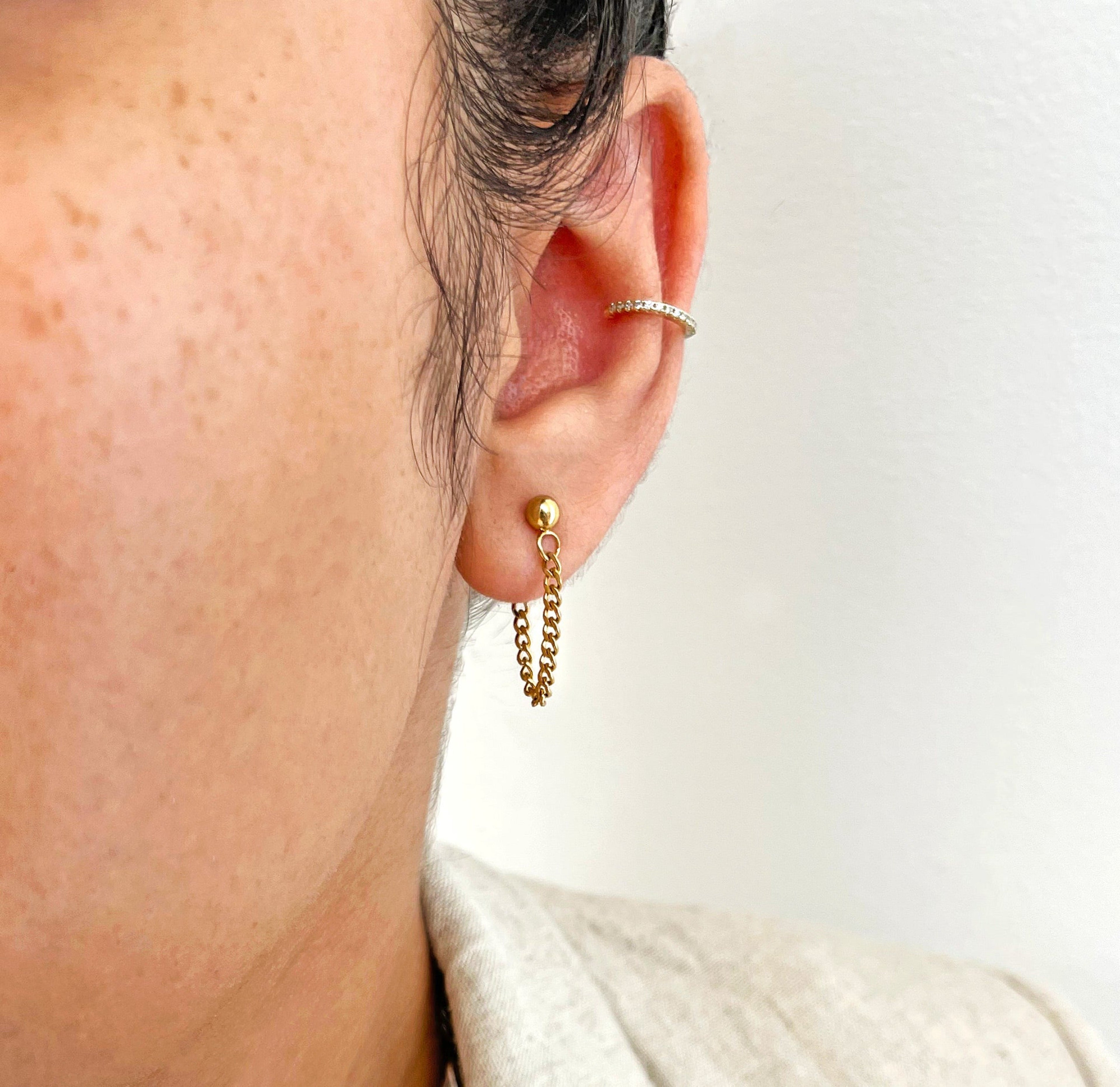 RYLIE DAINTY GOLD LOOP CHAIN EARRINGS