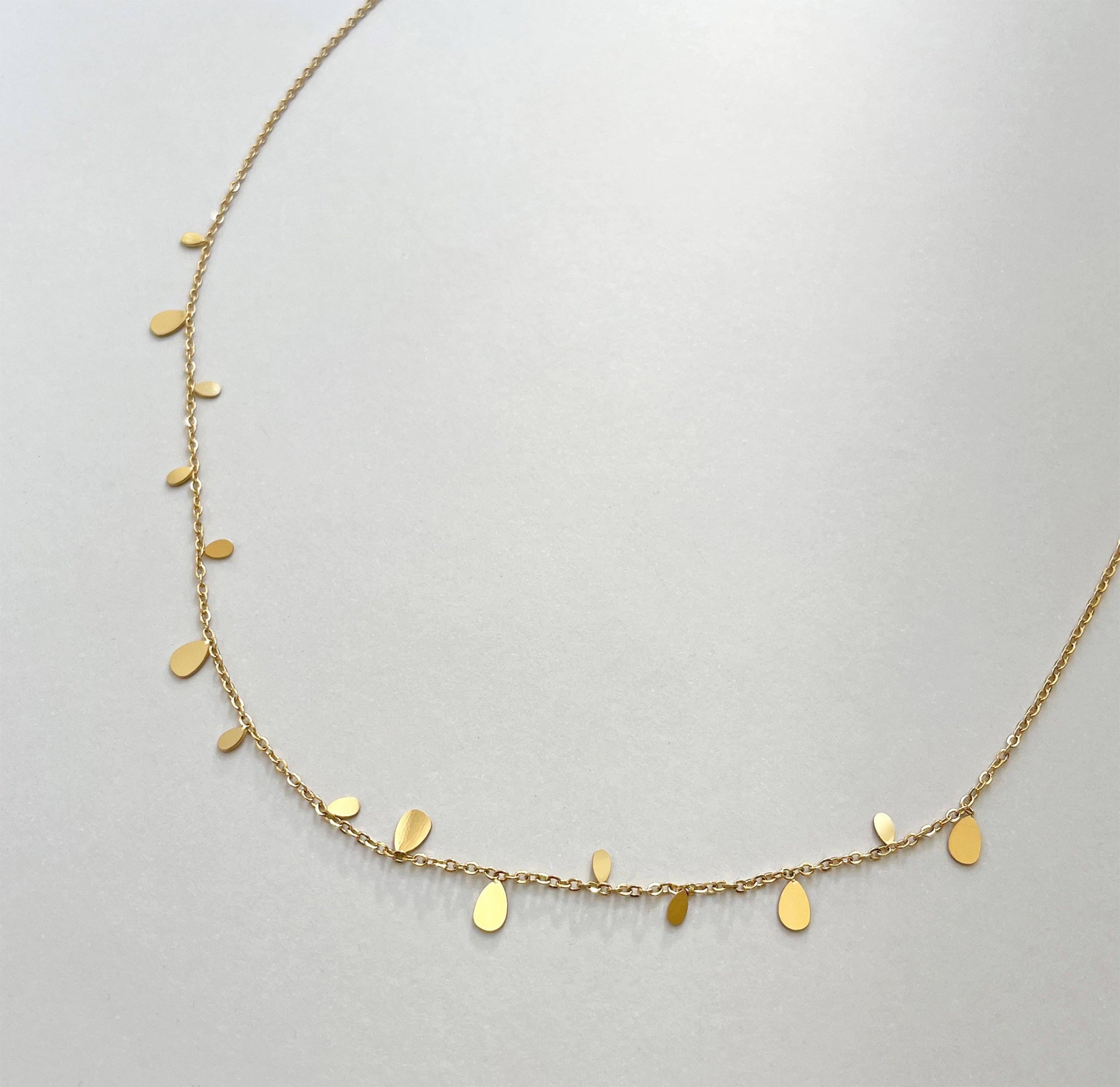 MIRANDA GOLD DAINTY TEARDROP NECKLACE