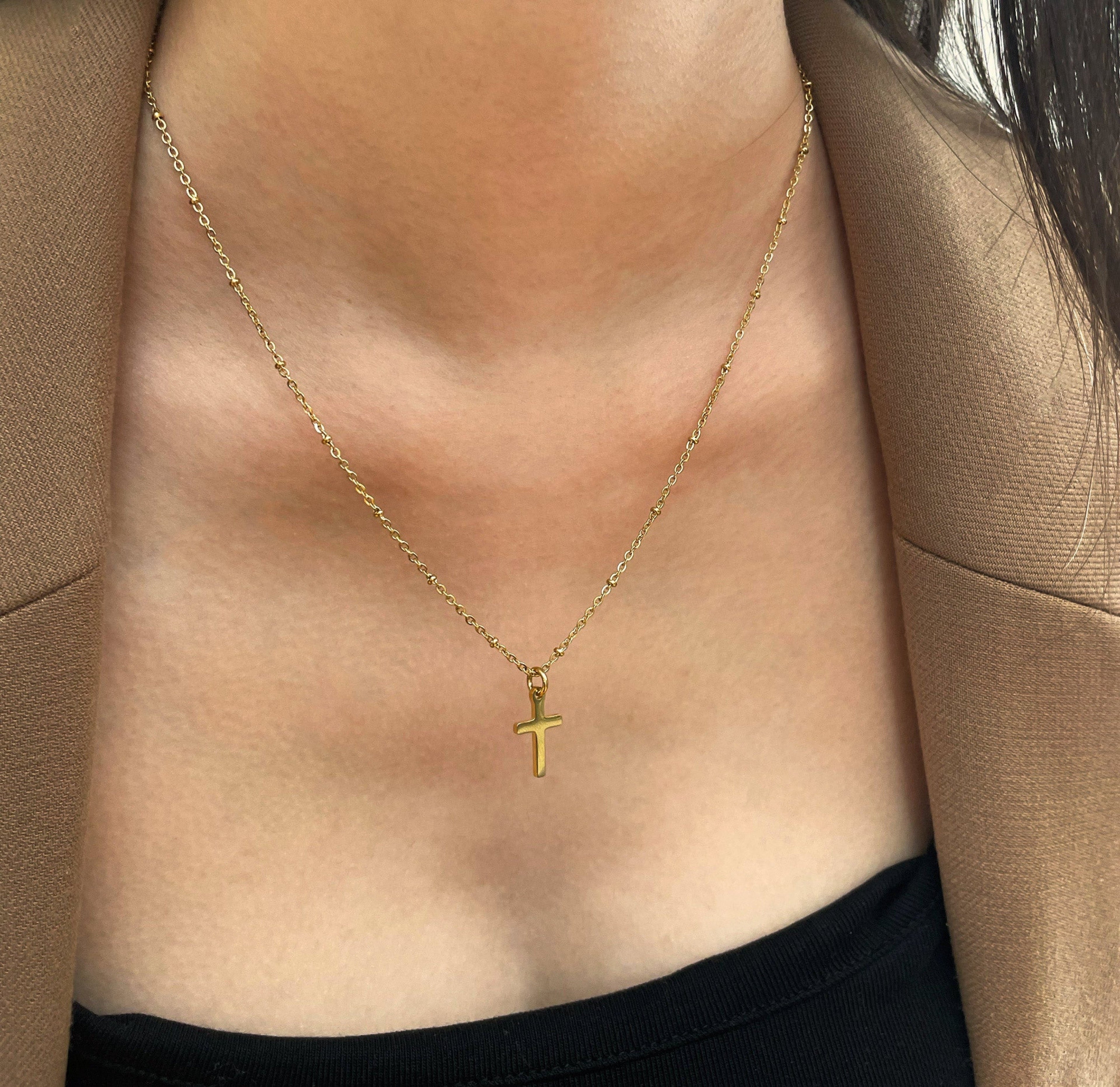 ROSA GOLD DAINTY CROSS  PENDANT NECKLACE