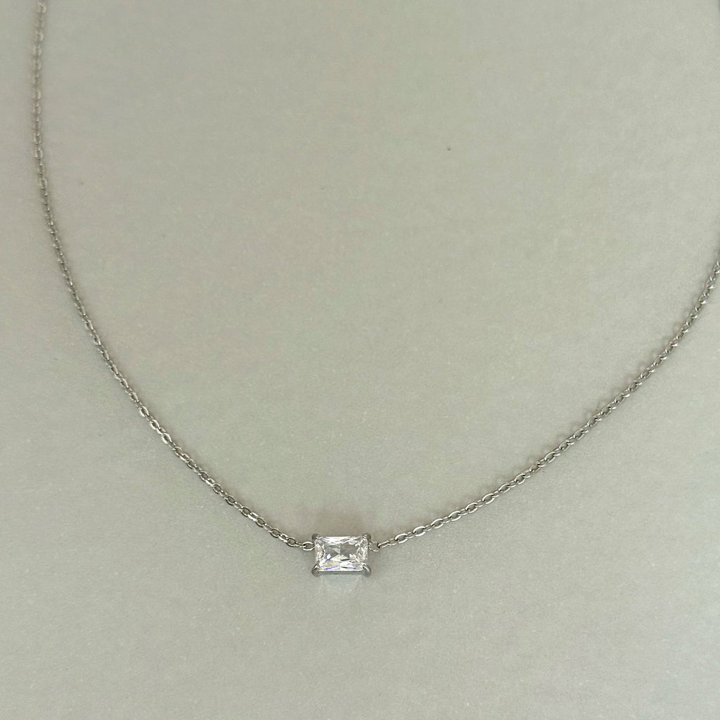 PEYTON SILVER DAINTY EMERALD CZ DIAMOND PENDANT NECKLACE