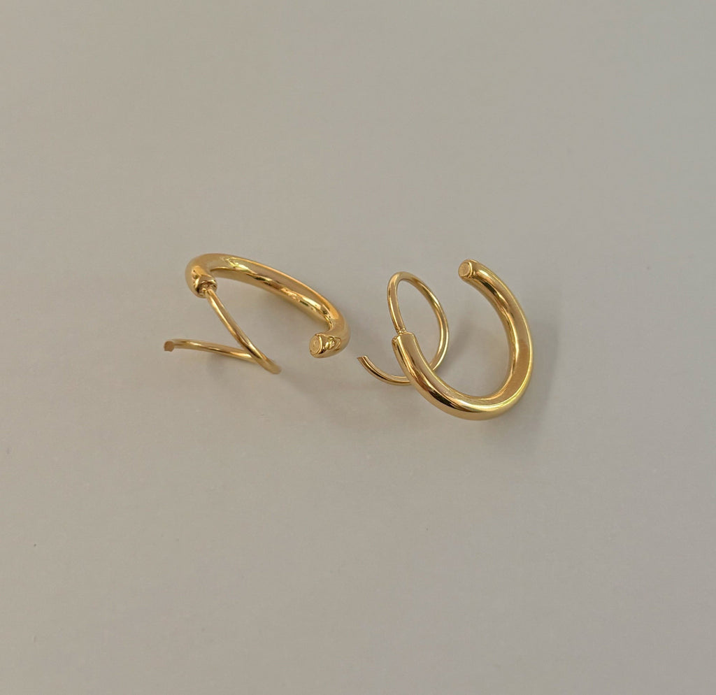 MICKY DOUBLE HUGGIE HOOP EARRINGS 2 IN 1