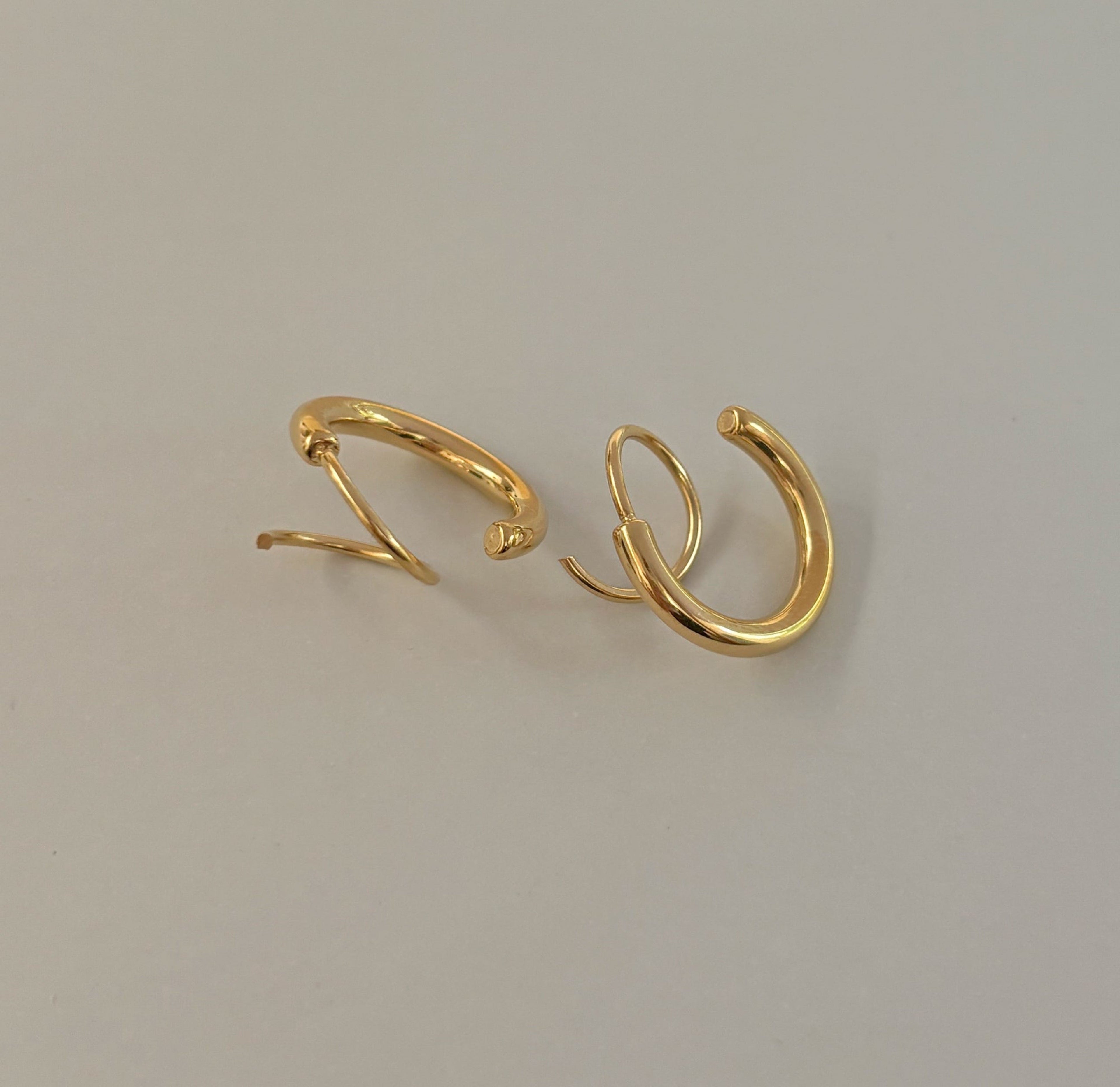 MICKY DOUBLE HUGGIE HOOP EARRINGS 2 IN 1