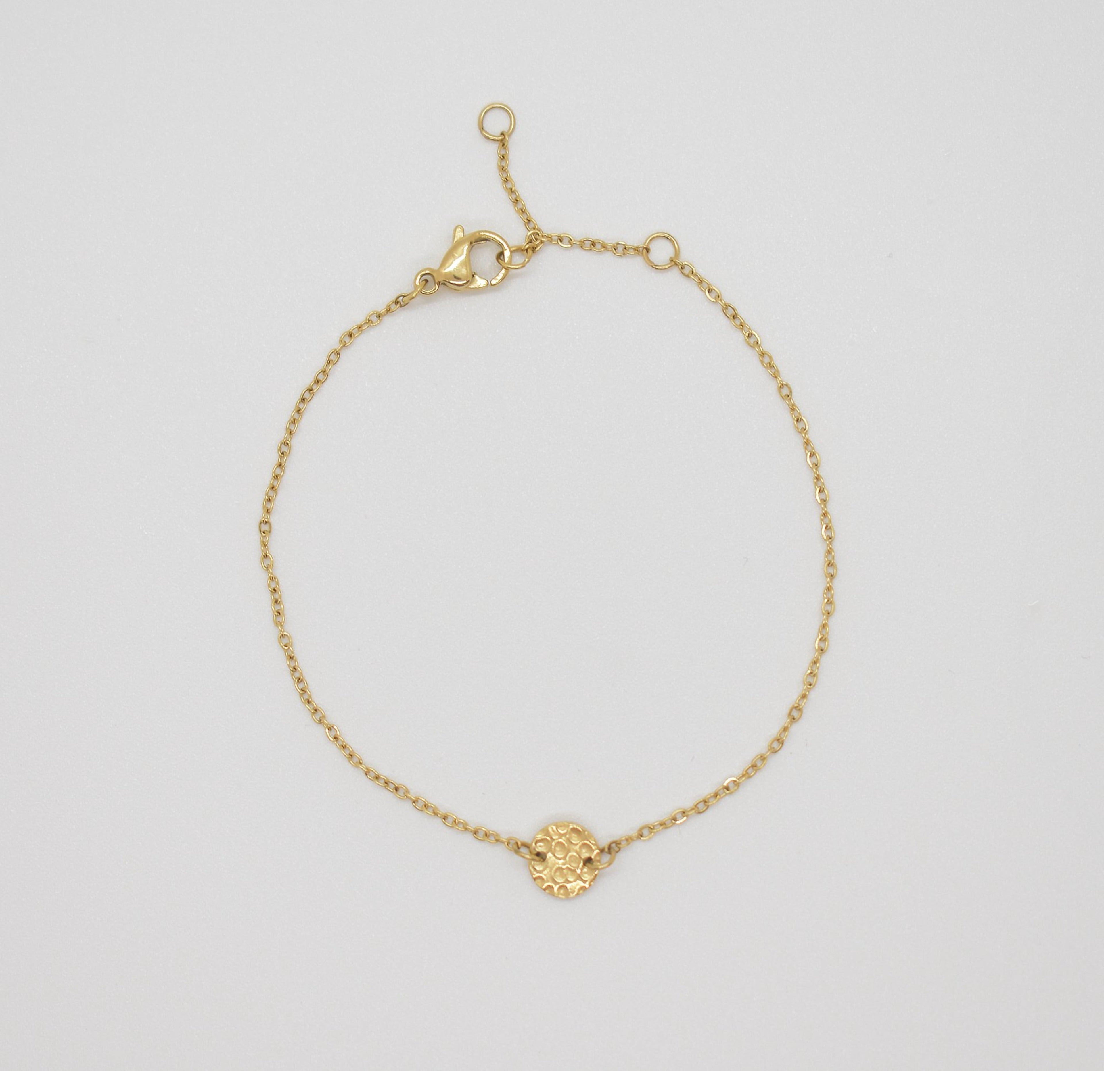 ZOE GOLD DAINTY DISC BRACELET