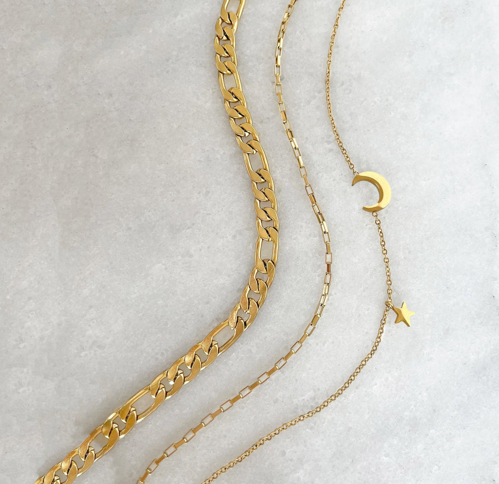 LUNA GOLD STAR AND MOON NECKLACE