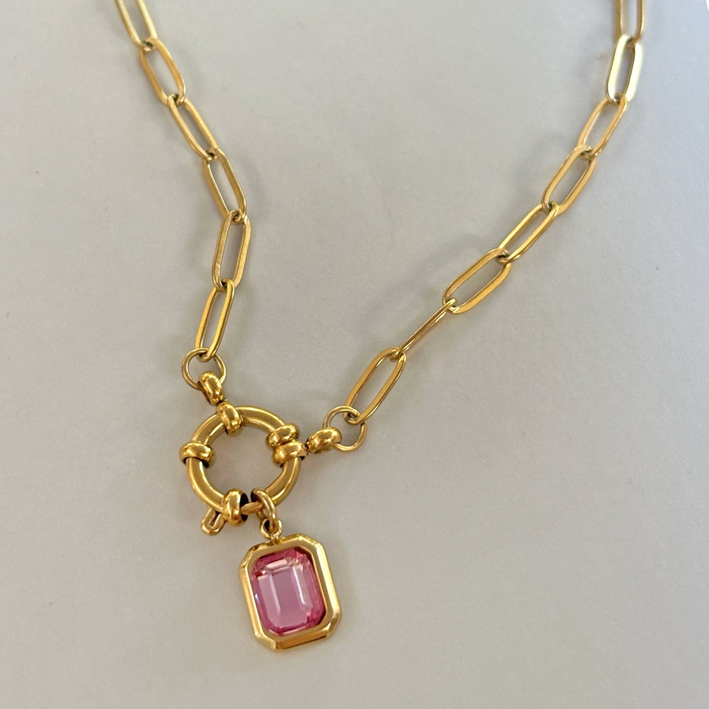 KELLY GOLD PAPERCLIP CHAIN CHARM NECKLACE
