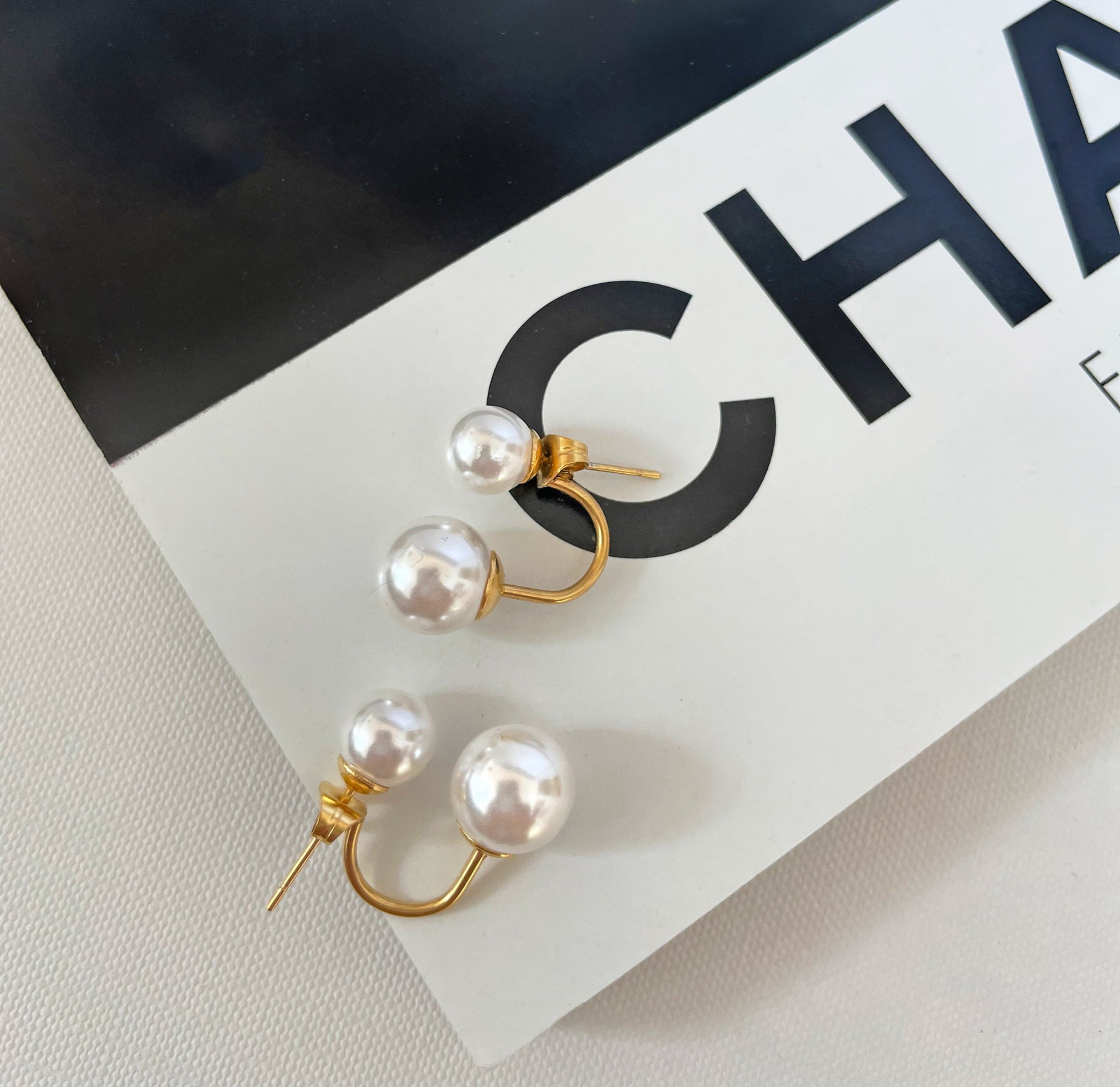 DION DOUBLE PEARL EAR JACKET STUD EARRINGS