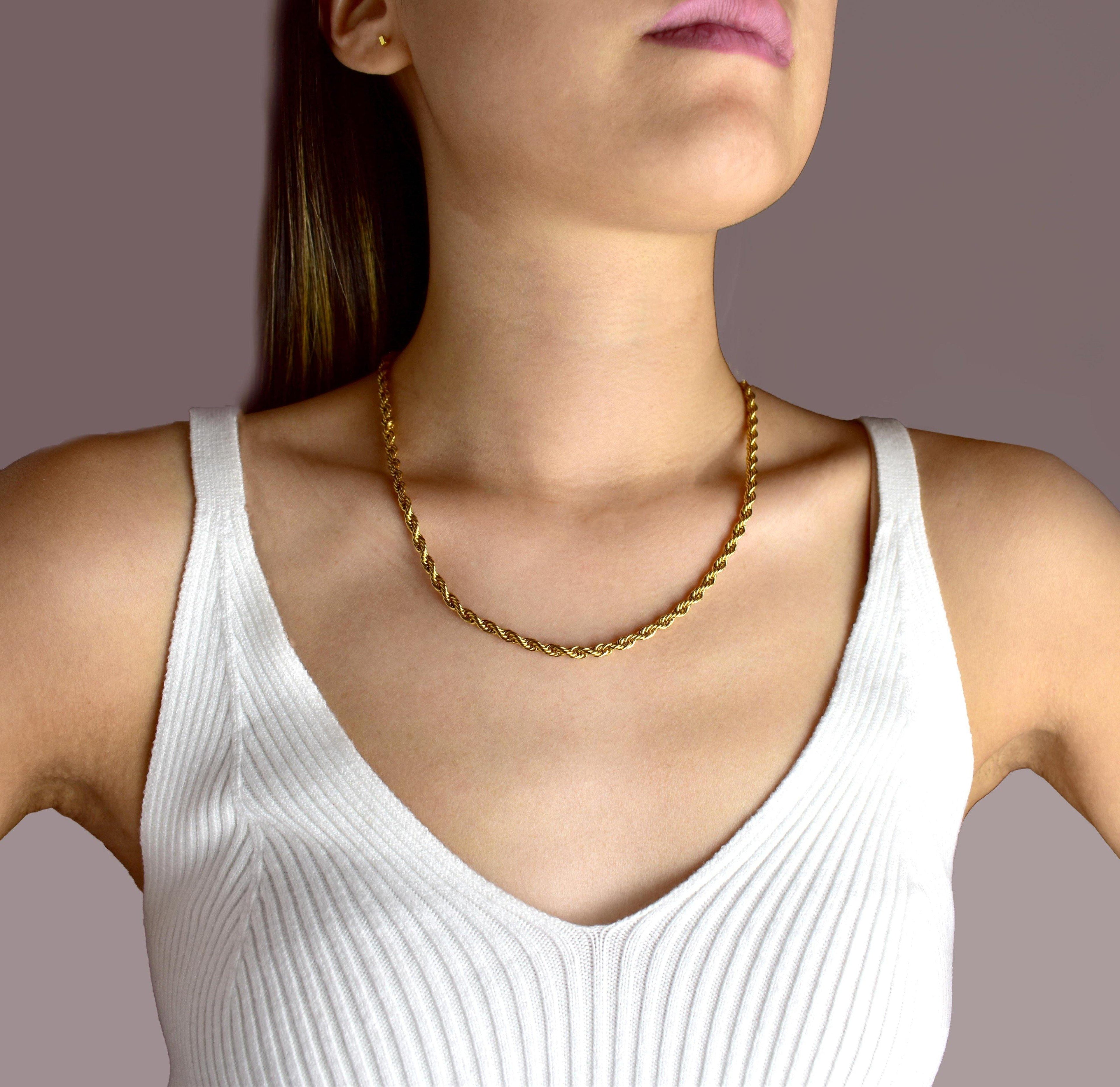 RONNIE GOLD ROPE CHAIN NECKLACE