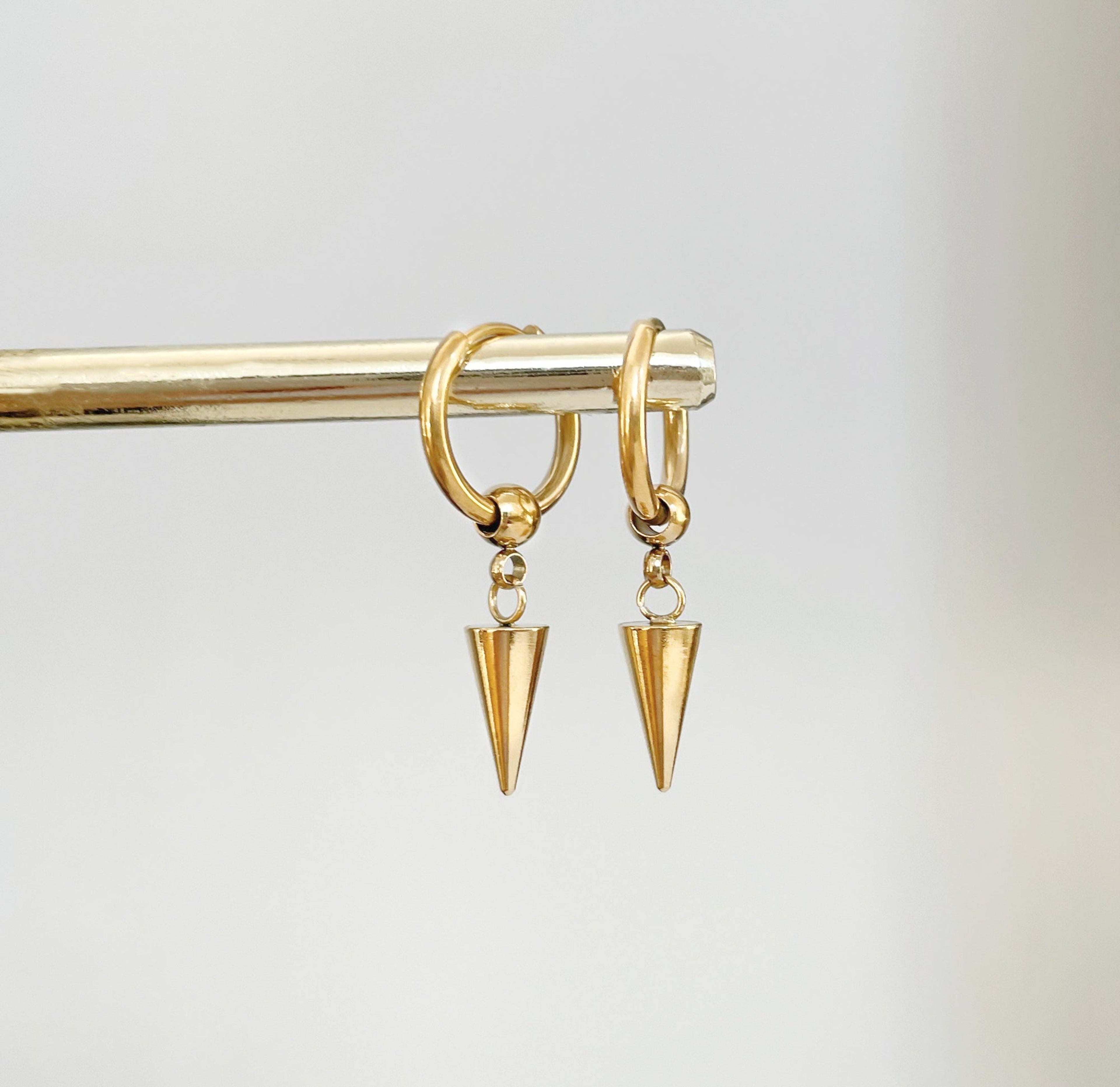 CARA GOLD DAINTY SPIKE HUGGIE EARRINGS