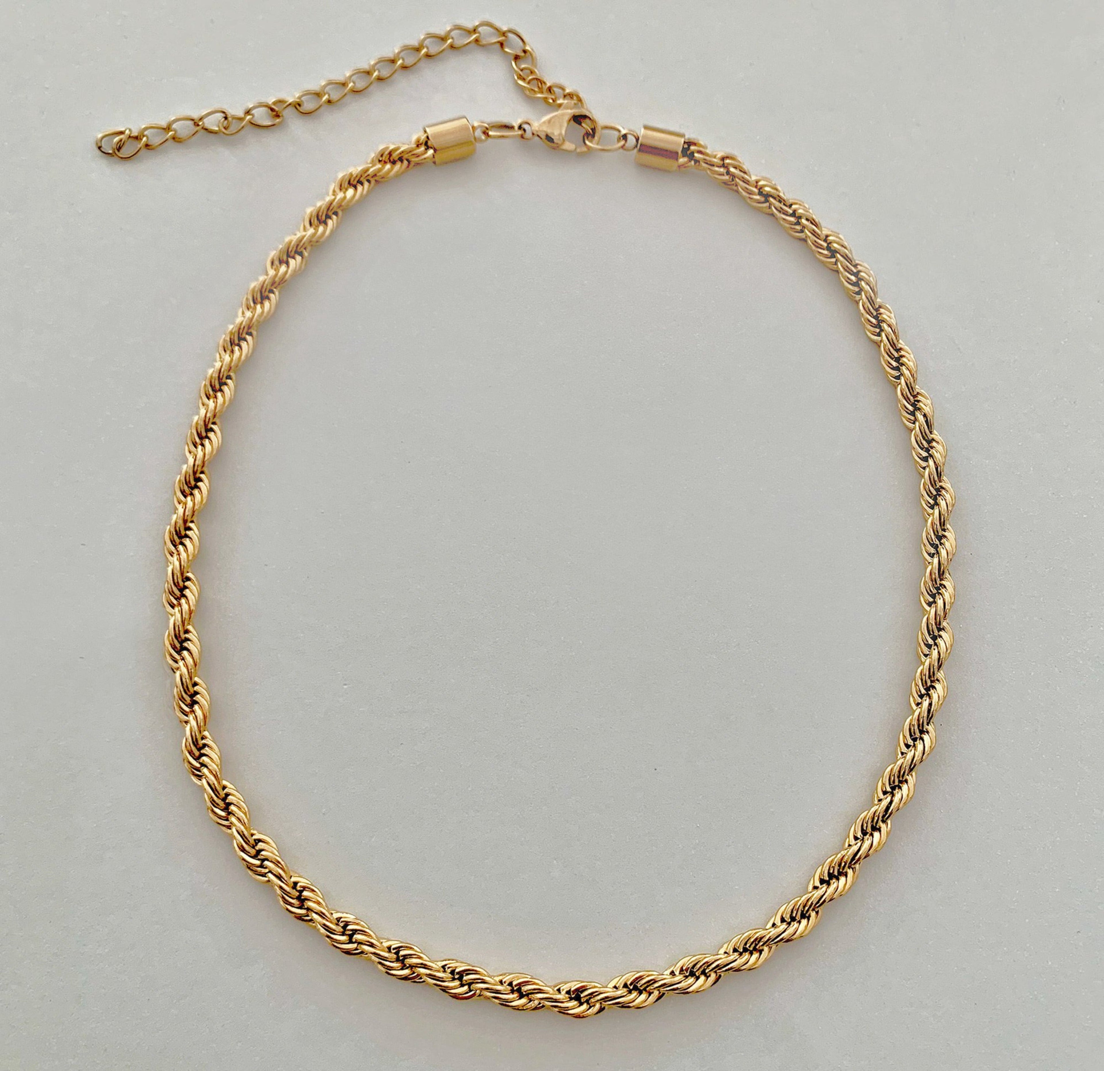 RONNIE GOLD ROPE CHAIN NECKLACE