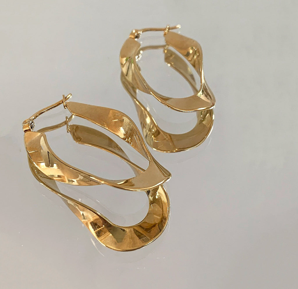 PERLA GOLD TWIST HOOP EARRINGS