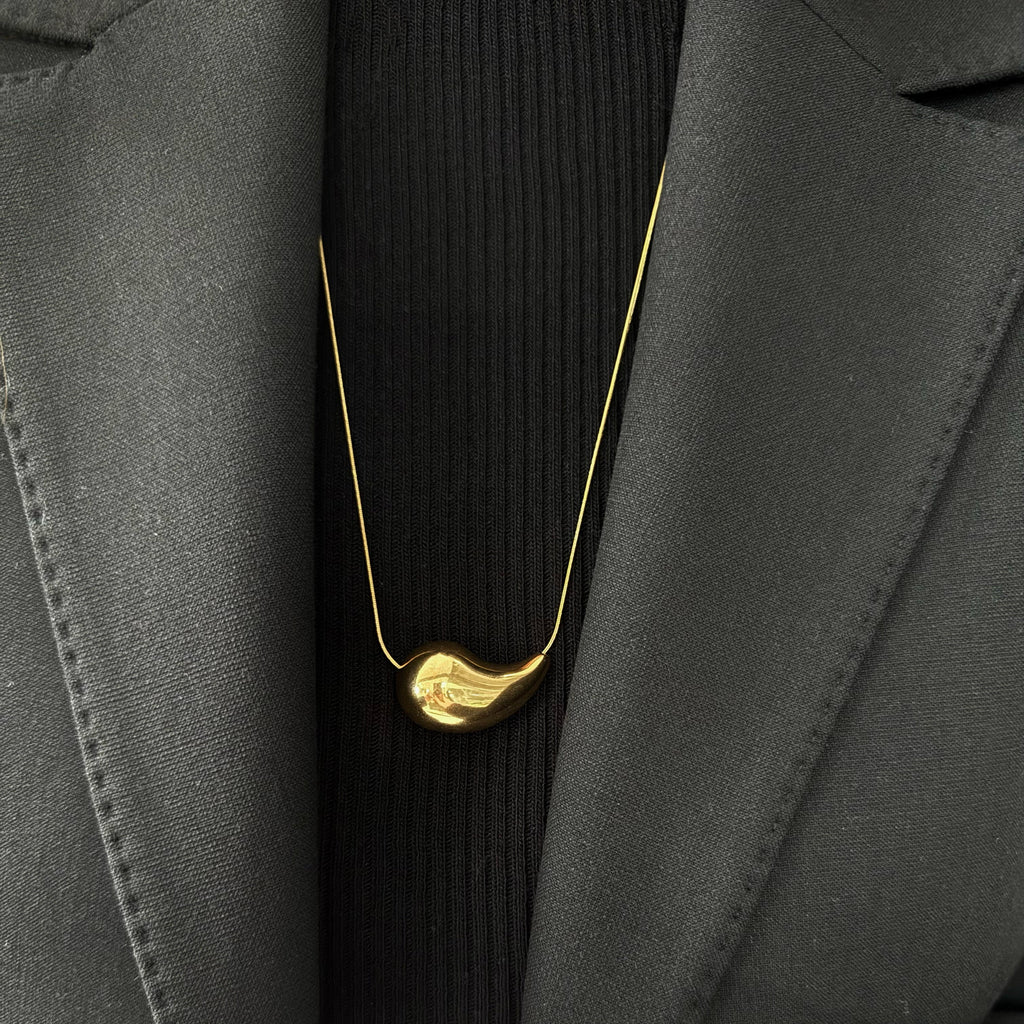 INDIA GOLD PAISLEY LONG PENDANT NECKLACE