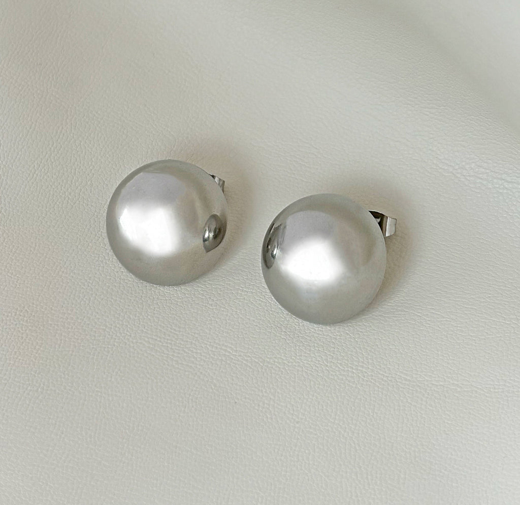 MARYLYN SILVER DOME EARRINGS