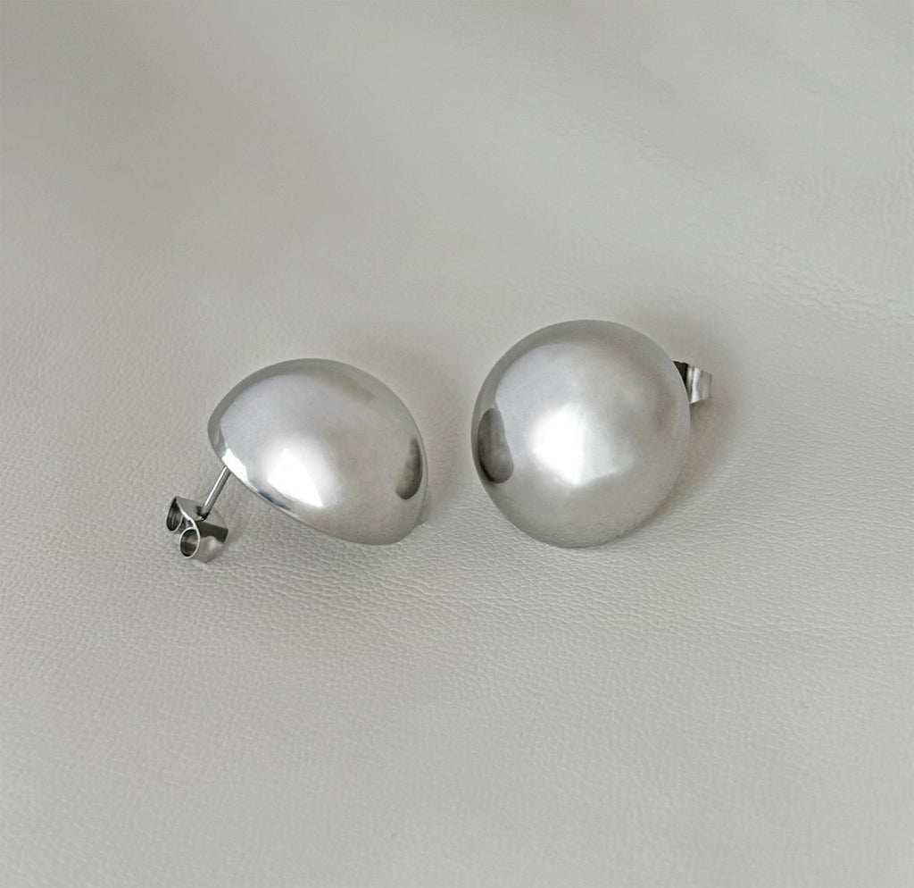 MARYLYN SILVER DOME EARRINGS
