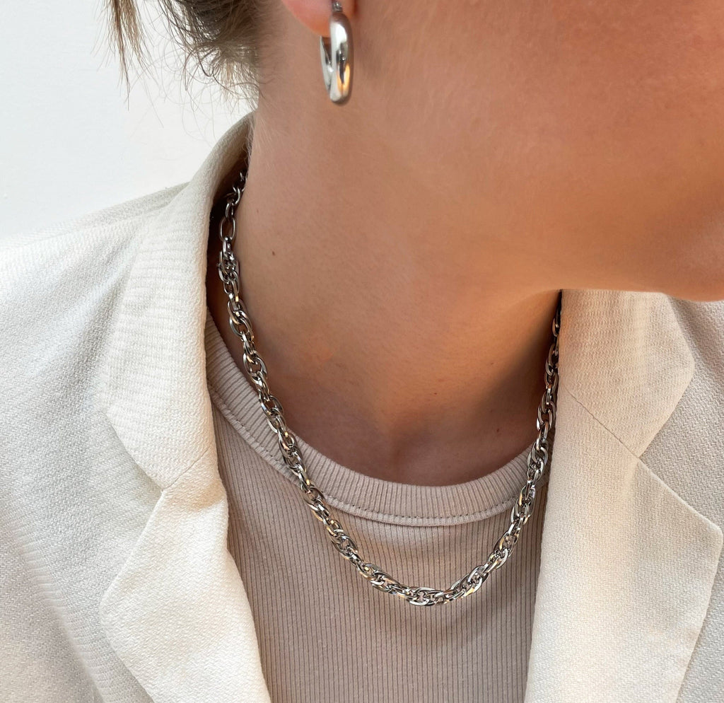 GEMMA SILVER ROPE CHAIN NECKLACE