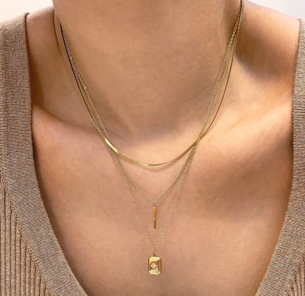 GABRIELLE GOLD STARBURST STACK NECKLACE